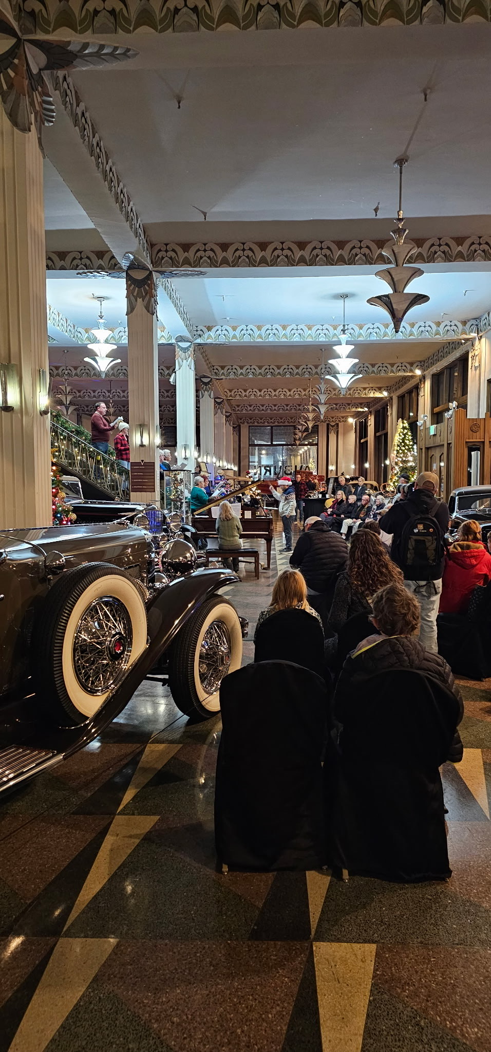 Holiday Classics Roll Into Auburn Museum