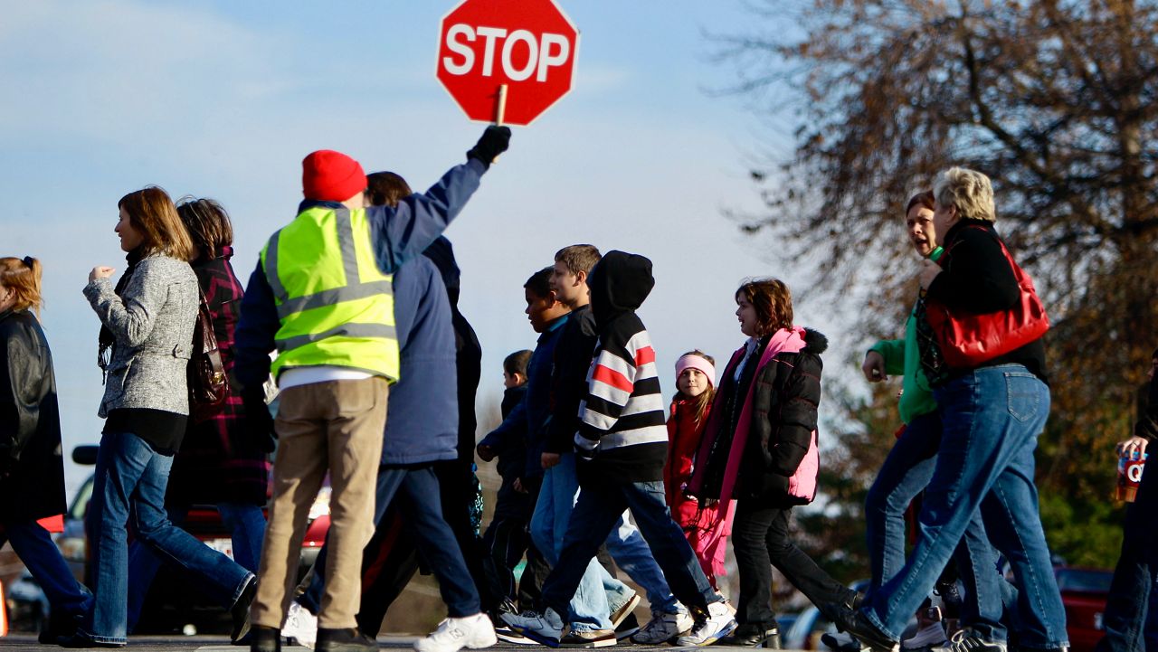 Ohio Bill Targets Drivers Who Ignore School Crossing Guards