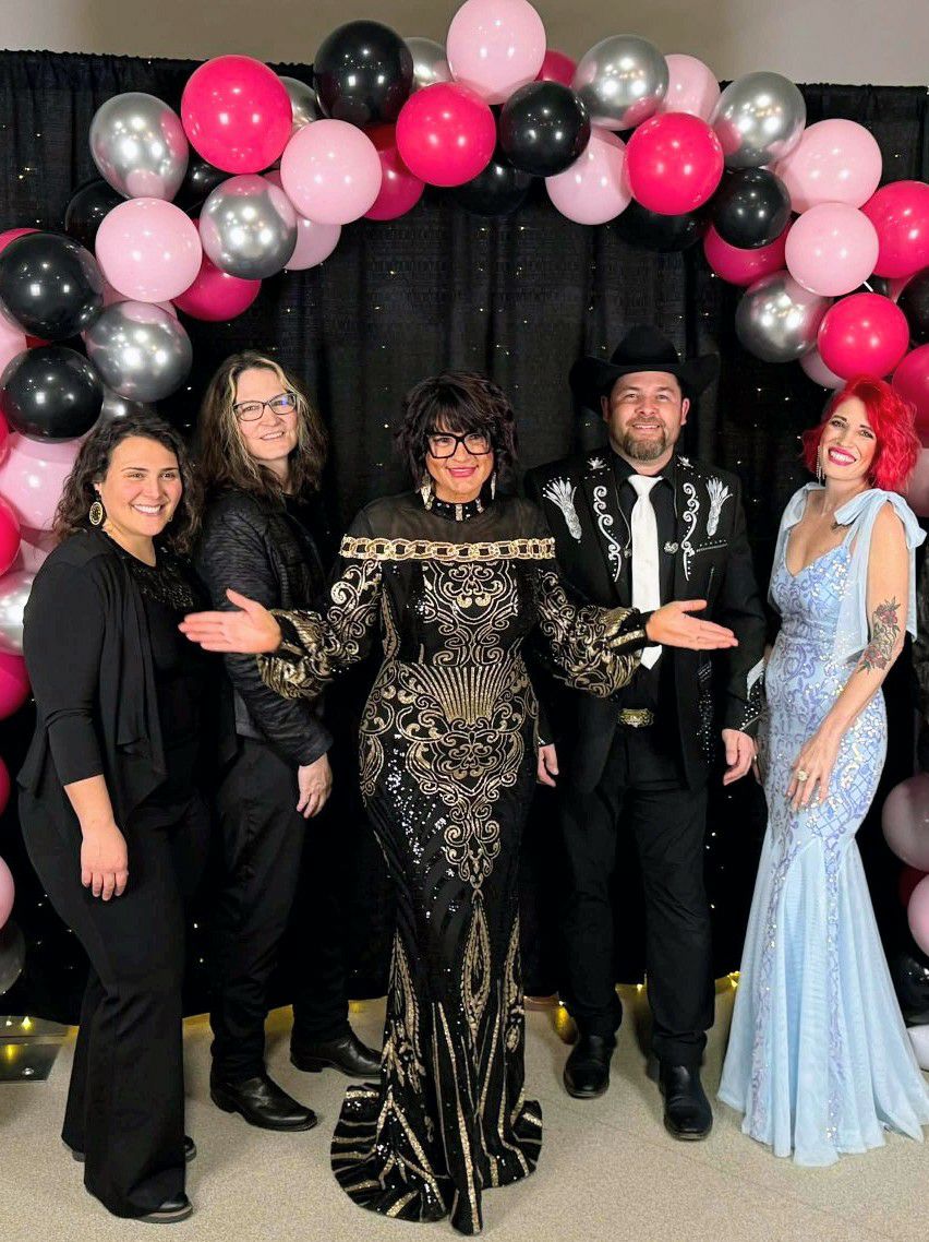 Hearten House Gala Raises Nearly $194K for Women’s Shelter