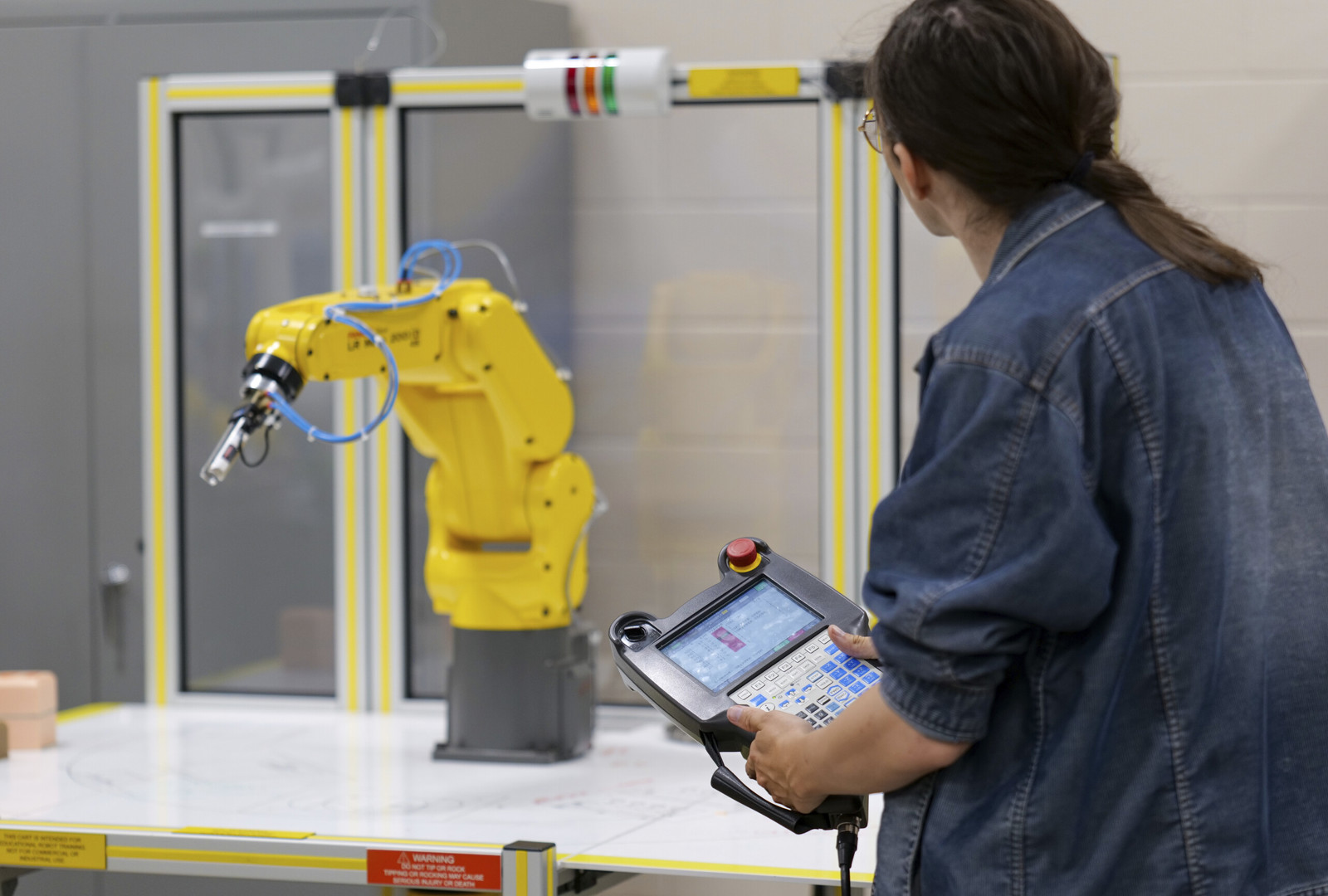 Ivy Tech Offering Free Robotic Welding Course