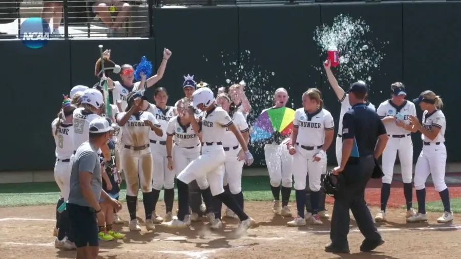 Trine Softball Returns To National Championship Series Tuesday