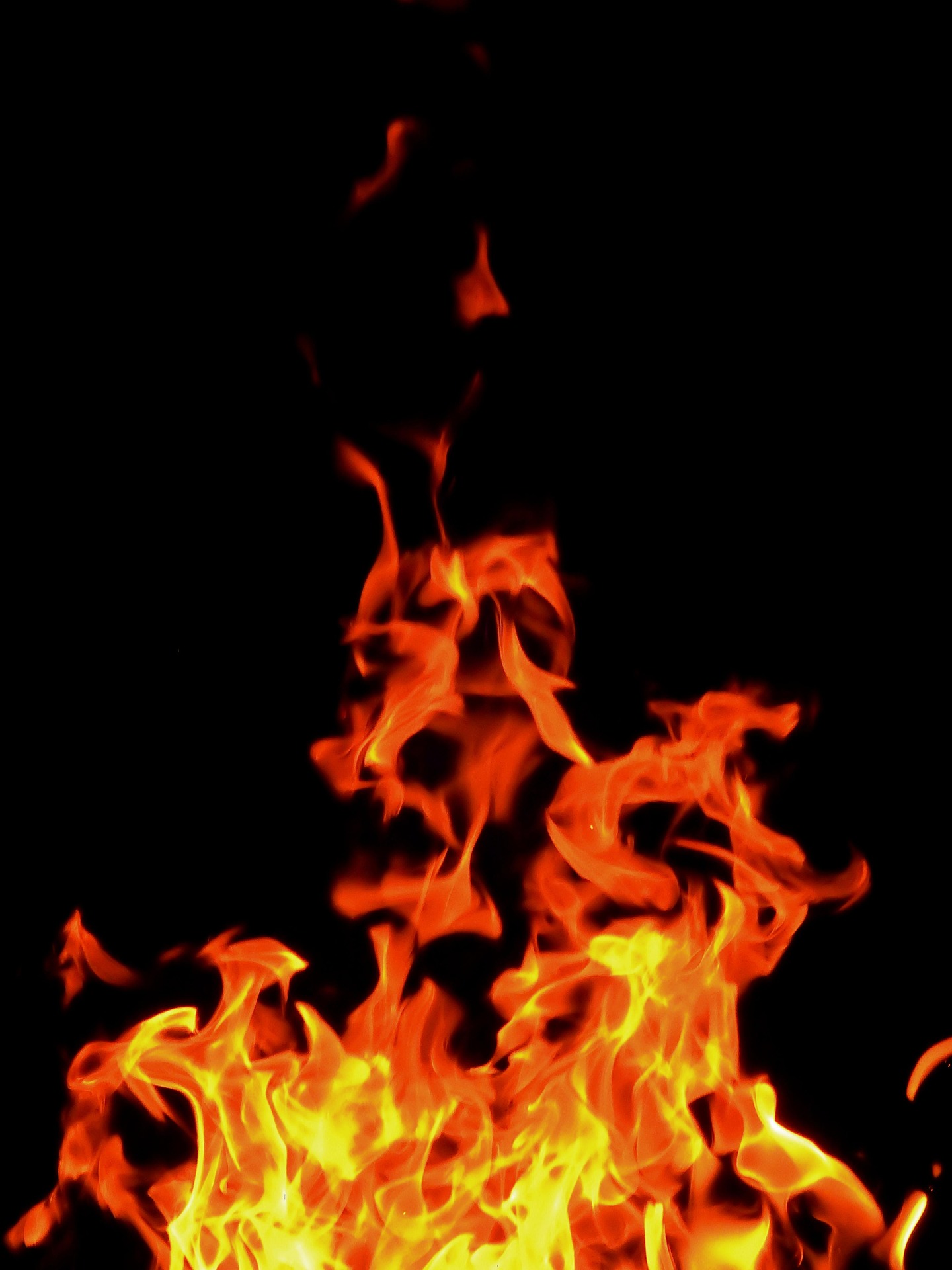Firefighters Battle Industrial Fire at Paragon Steel Near Butler
