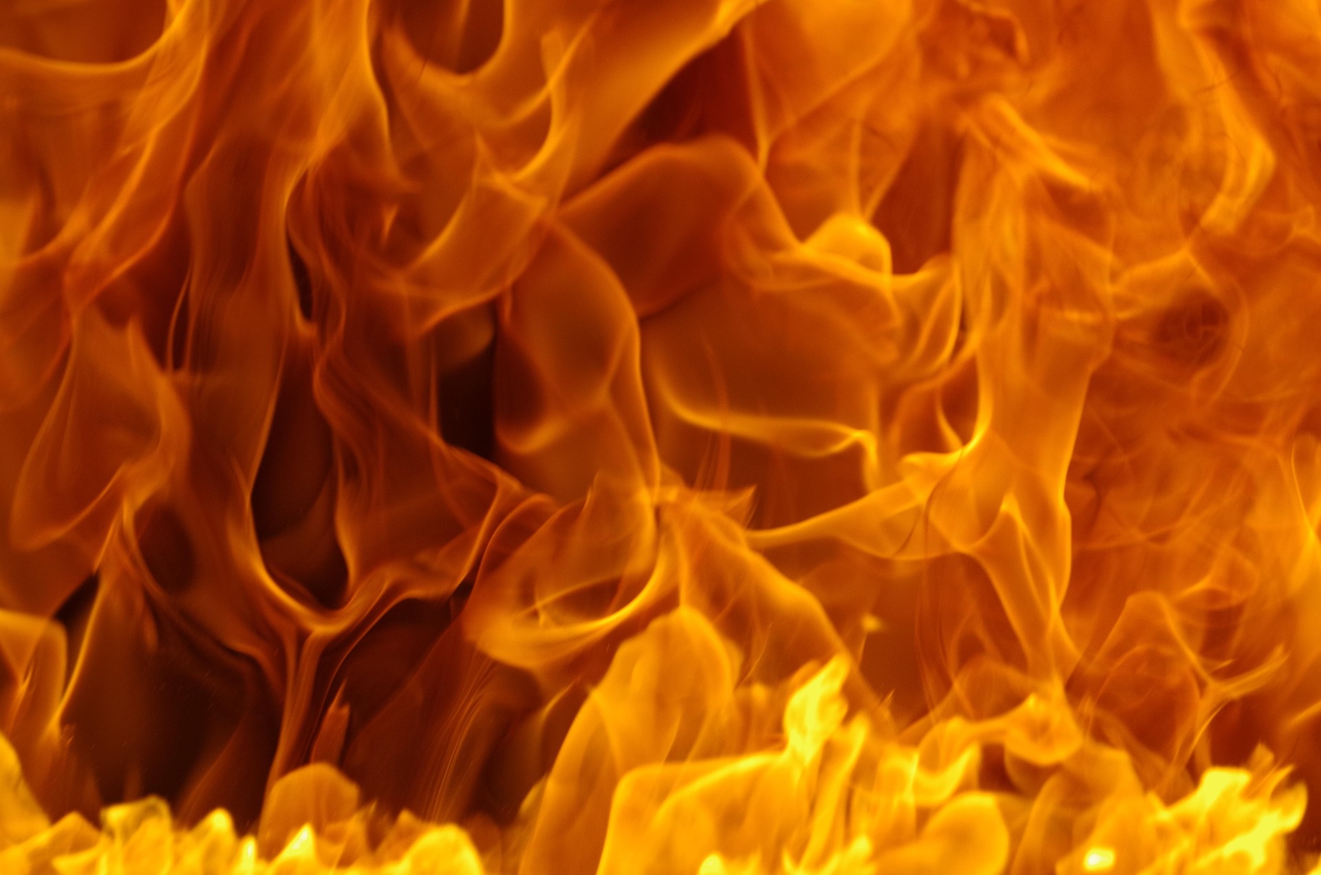 One Person Killed, Two Firefighters Injured in Marion Apartment Fire